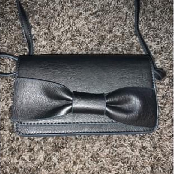Purse - Picture 1 of 3